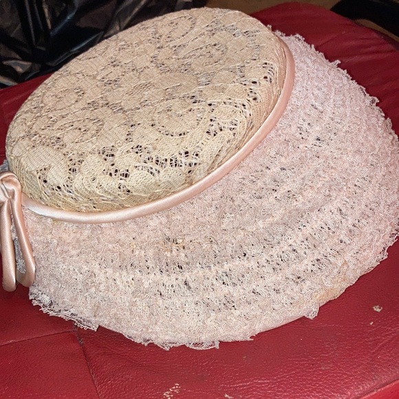 Vintage Accessories - Vintage 50s Pink Lace Hat